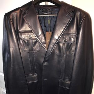 SOLD......Men’s New Gucci Leather blazer